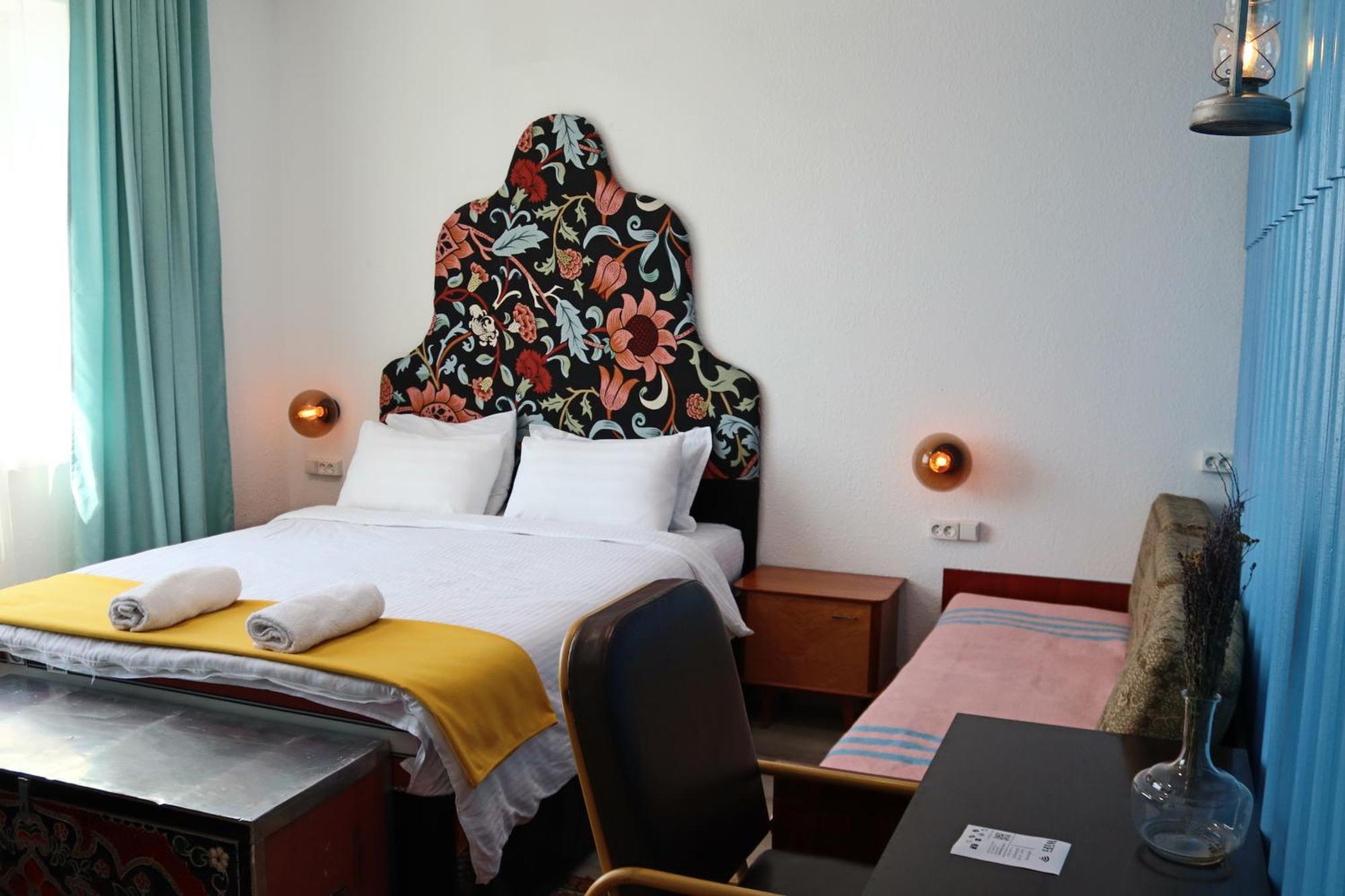 Duet Hostel & Hotel Karakol Phòng bức ảnh